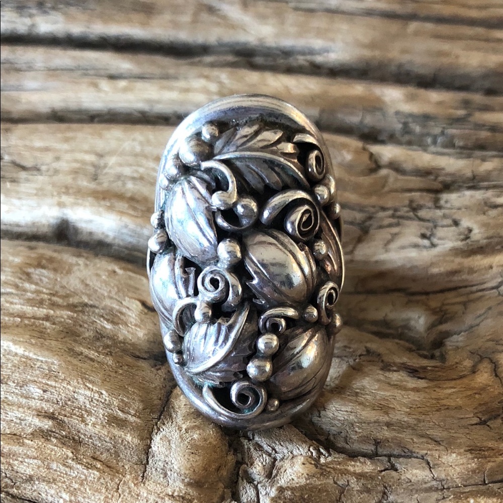 Vintage Ornate Feather SS ring.  Signed J Sterling